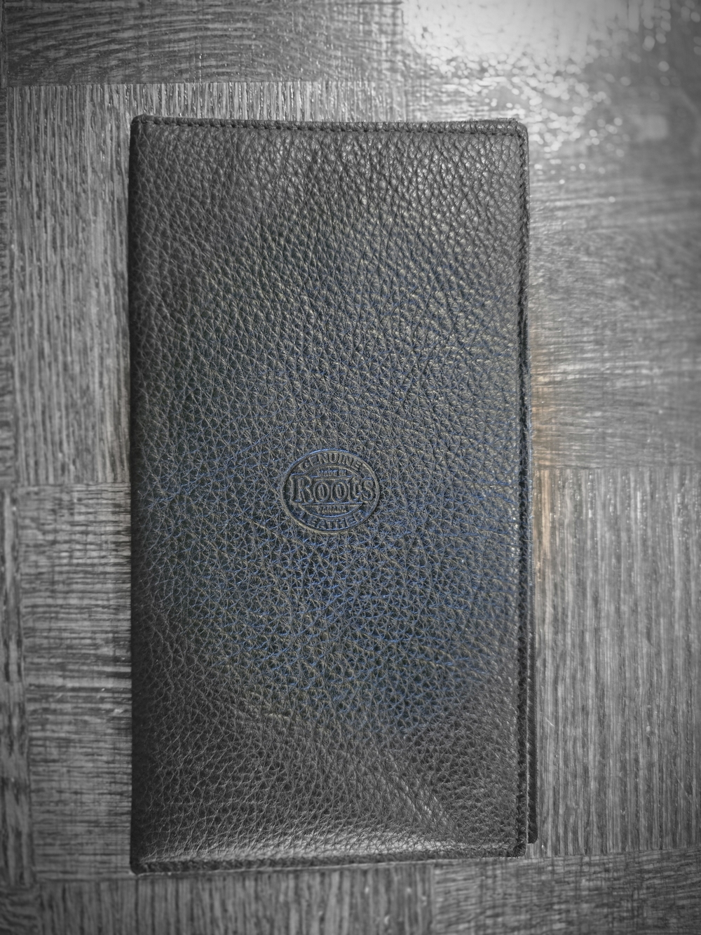 Roots Genuine Leather Black Travel Wallet